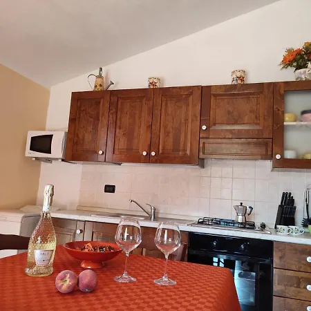 Semesterbostad Lazzarini Rosella In Con Piscina A 2km Dal Mare *