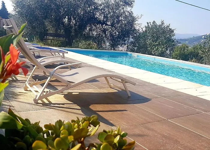 Lazzarini Rosella In Con Piscina A 2km Dal Mare Semesterbostad *