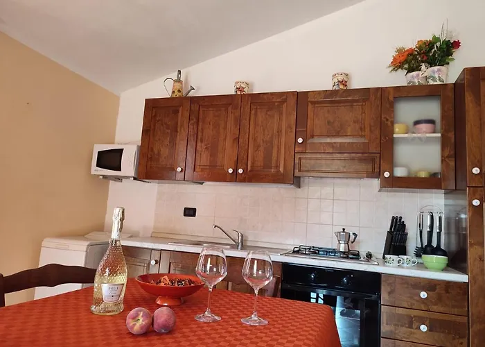 Semesterbostad Lazzarini Rosella In Con Piscina A 2km Dal Mare *