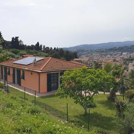 Holiday home Lazzarini Rosella In Con Piscina A 2km Dal Mare